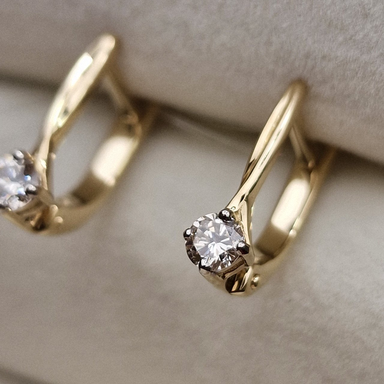 Серьги Deimantas 98702314 2,33гр 0,32ct. купить,NaN