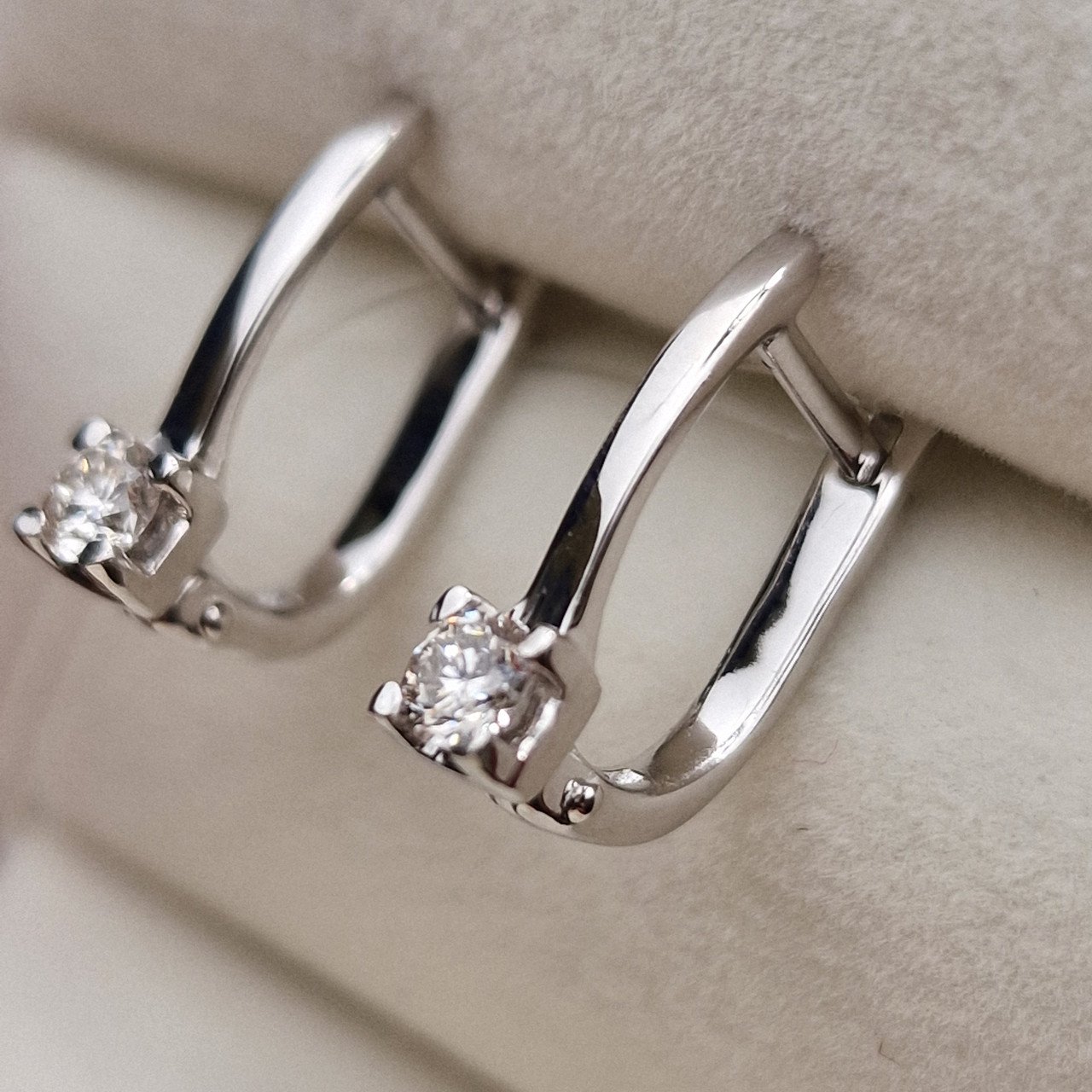 Серьги Deimantas 98702311 2,68гр 0,34ct. купить,NaN