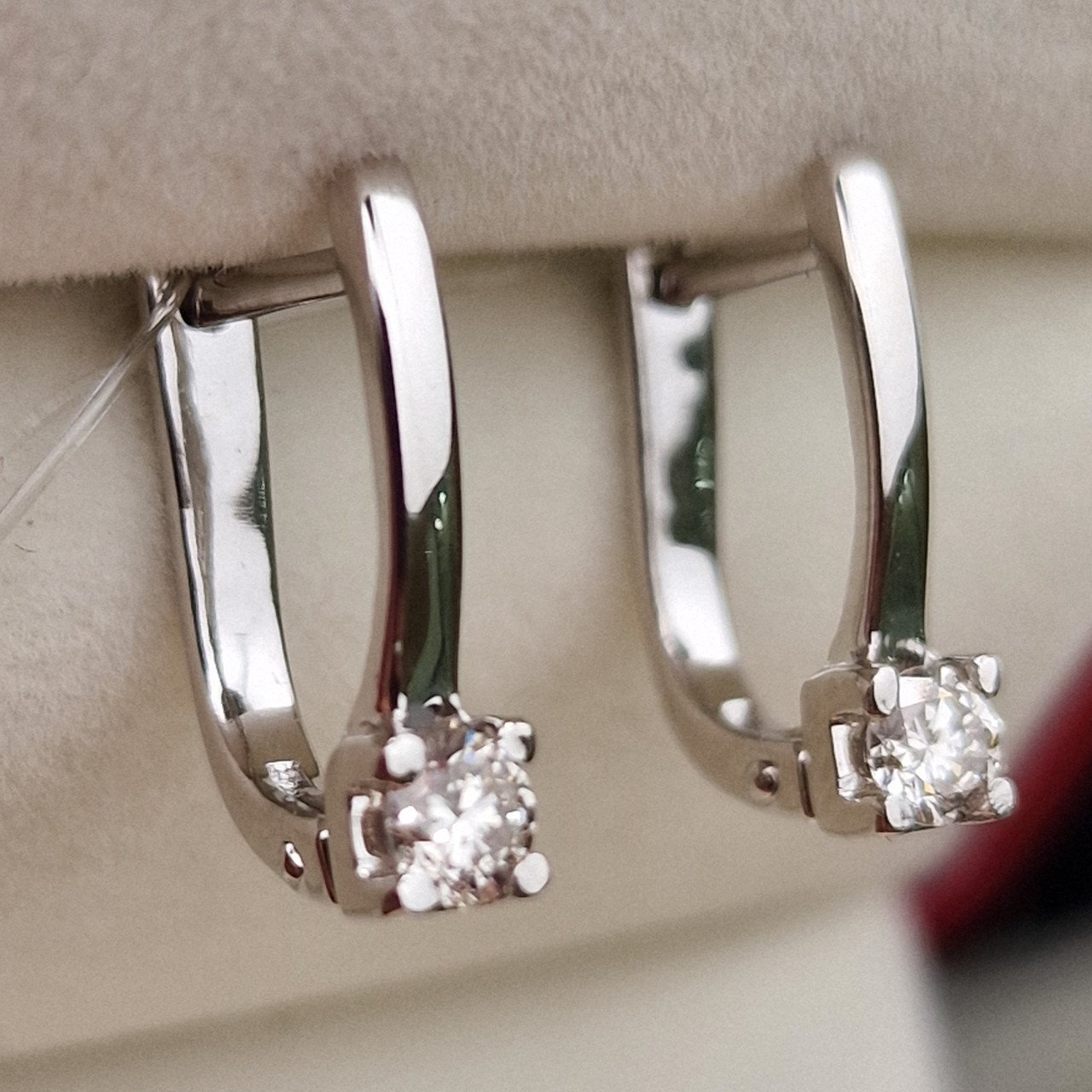 Серьги Deimantas 98702311 2,68гр 0,34ct. купить,NaN