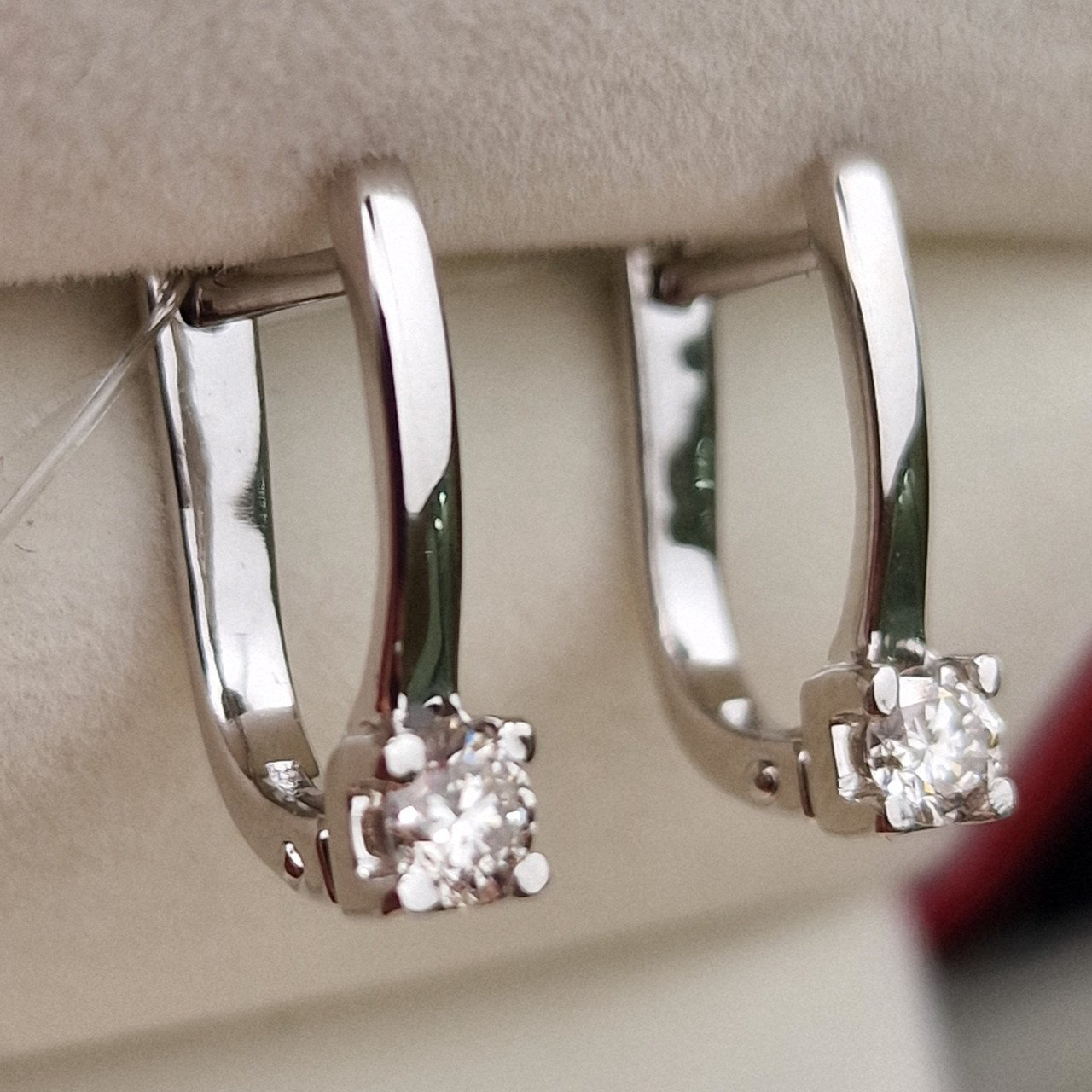 Серьги Deimantas 98702311 2,68гр 0,34ct. купить,NaN