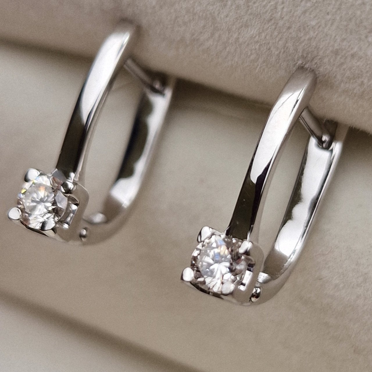 Серьги Deimantas 98702311 2,68гр 0,34ct. купить,NaN