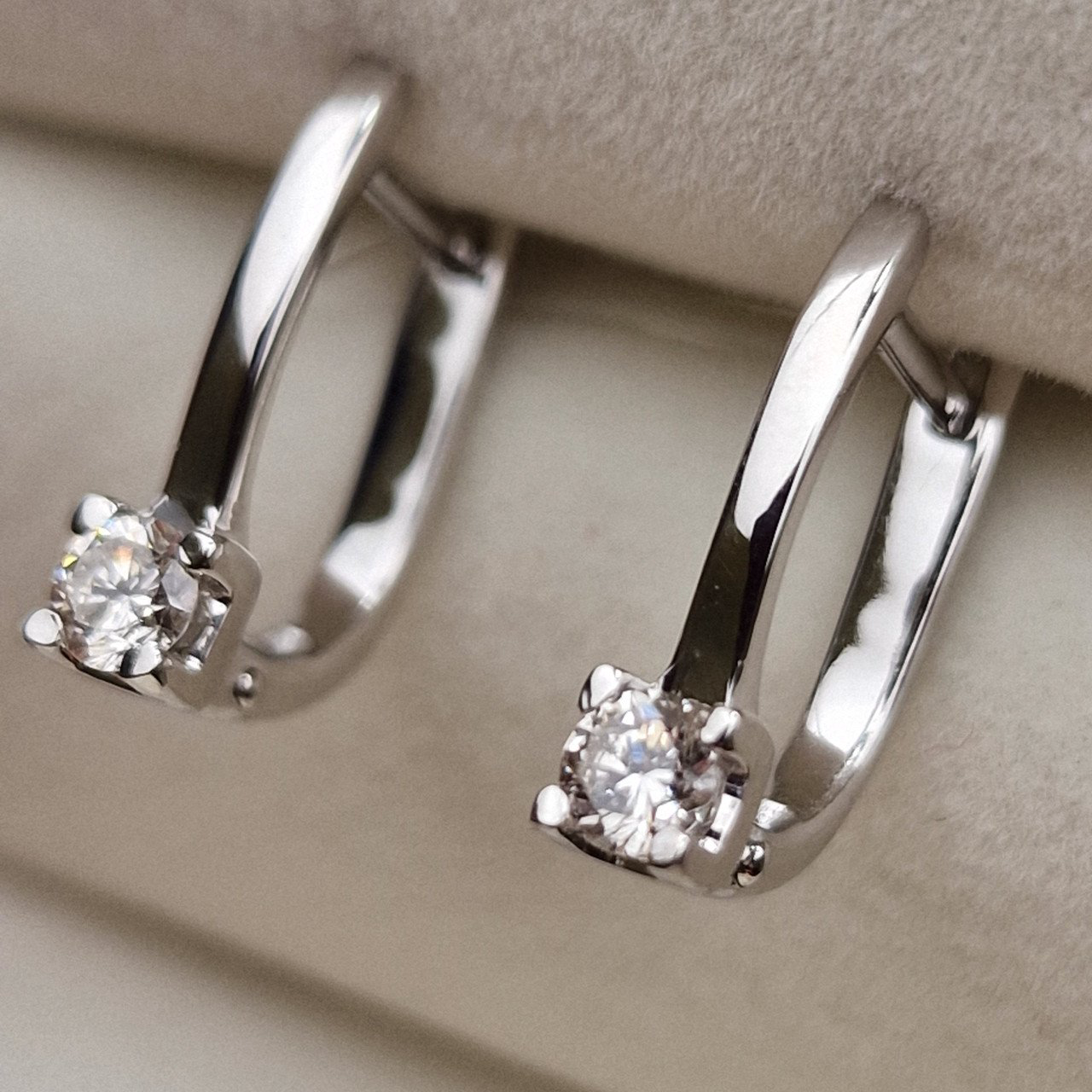 Серьги Deimantas 98702311 2,68гр 0,34ct. купить,NaN