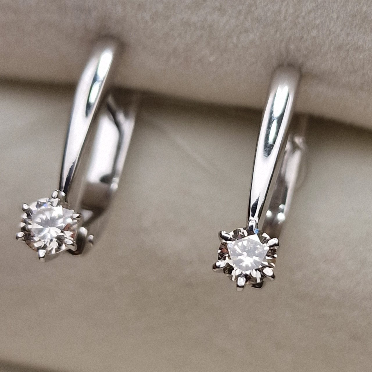 Серьги Deimantas 98702833 2,28гр 0,31ct. купить,NaN