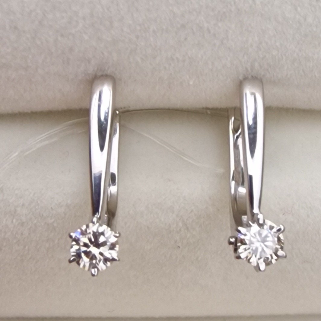 Серьги Deimantas 98702833 2,28гр 0,31ct. купить,NaN