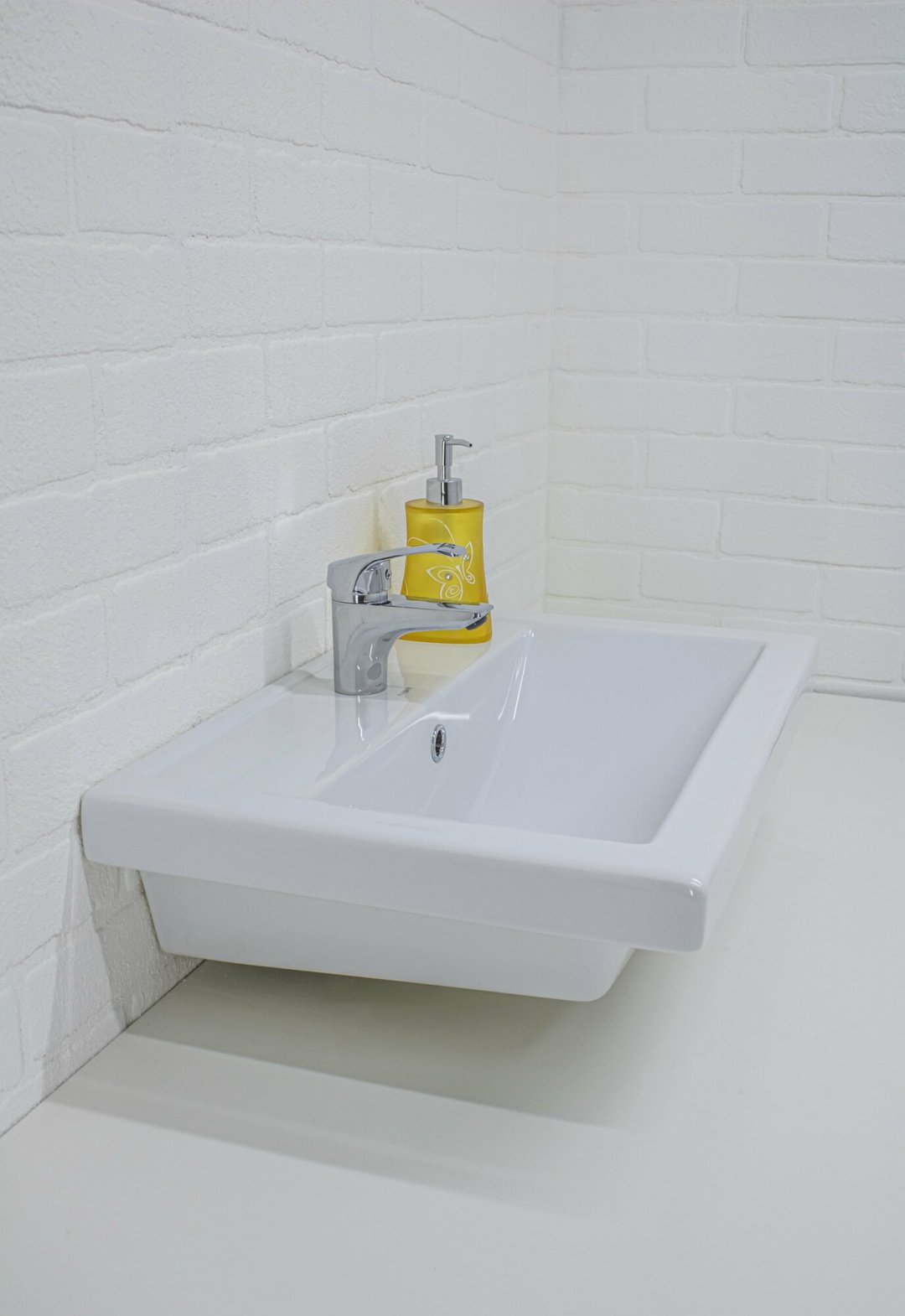 Комплект для ванной Grossman ФОРТА 60 (шкаф, шкаф-пенал, тумба под раковину, раковина) коричневый купить,function inputValueFn(){if((0,signal2.mK)(node),node.value===REQUIRED_UNSET_VALUE)throw new root_effect_scheduler.buA(-950,null);return node.value}