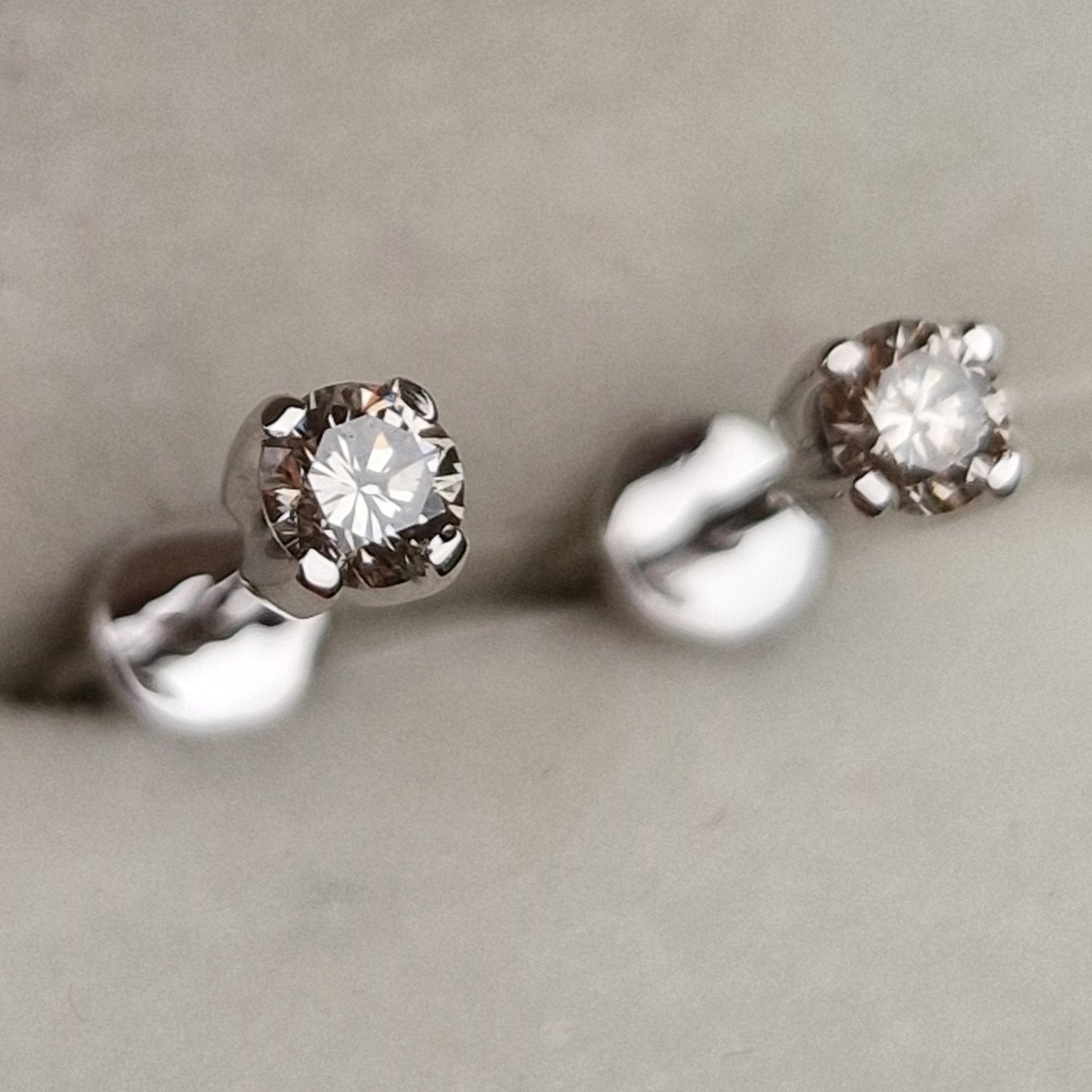 Серьги Deimantas 98702830 1,28гр 0,36ct. купить,NaN