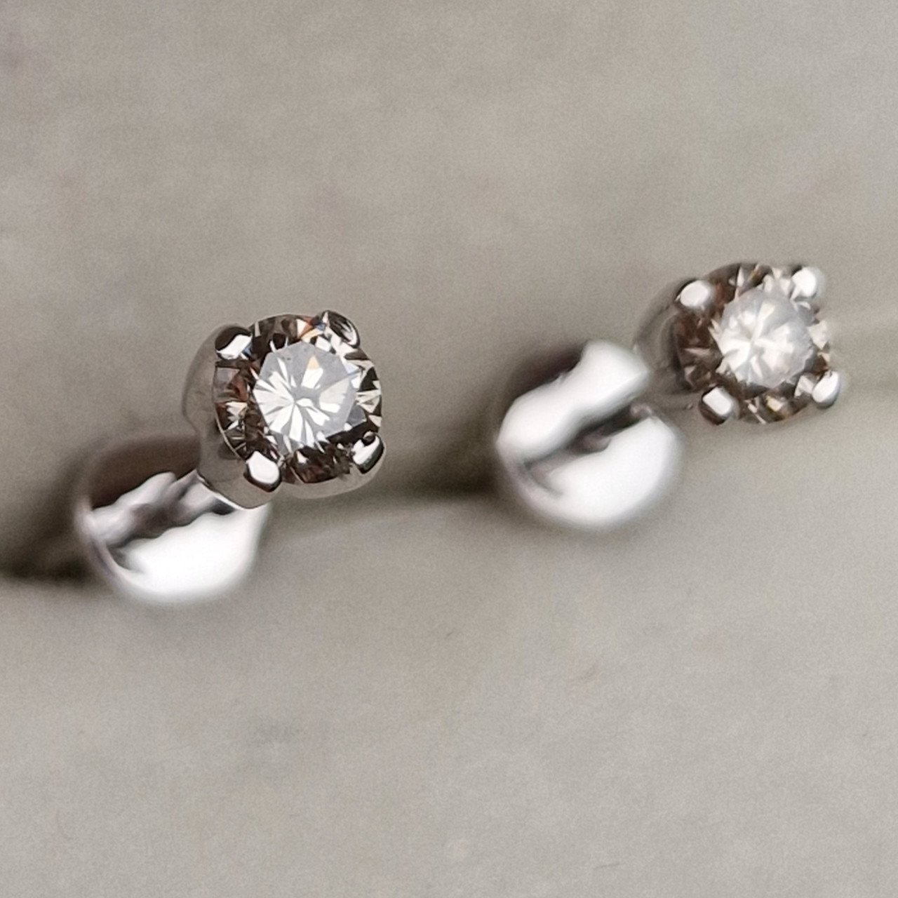 Серьги Deimantas 98702830 1,28гр 0,36ct. купить,NaN