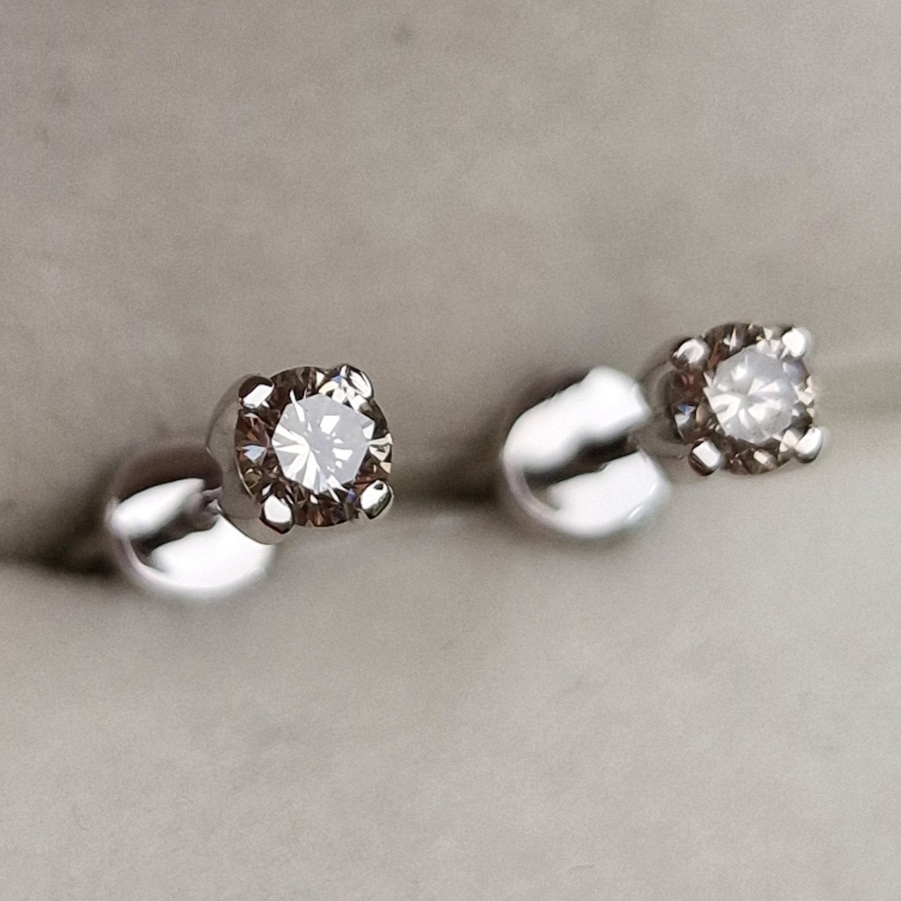 Серьги Deimantas 98702835 1,25гр 0,323ct. купить,NaN