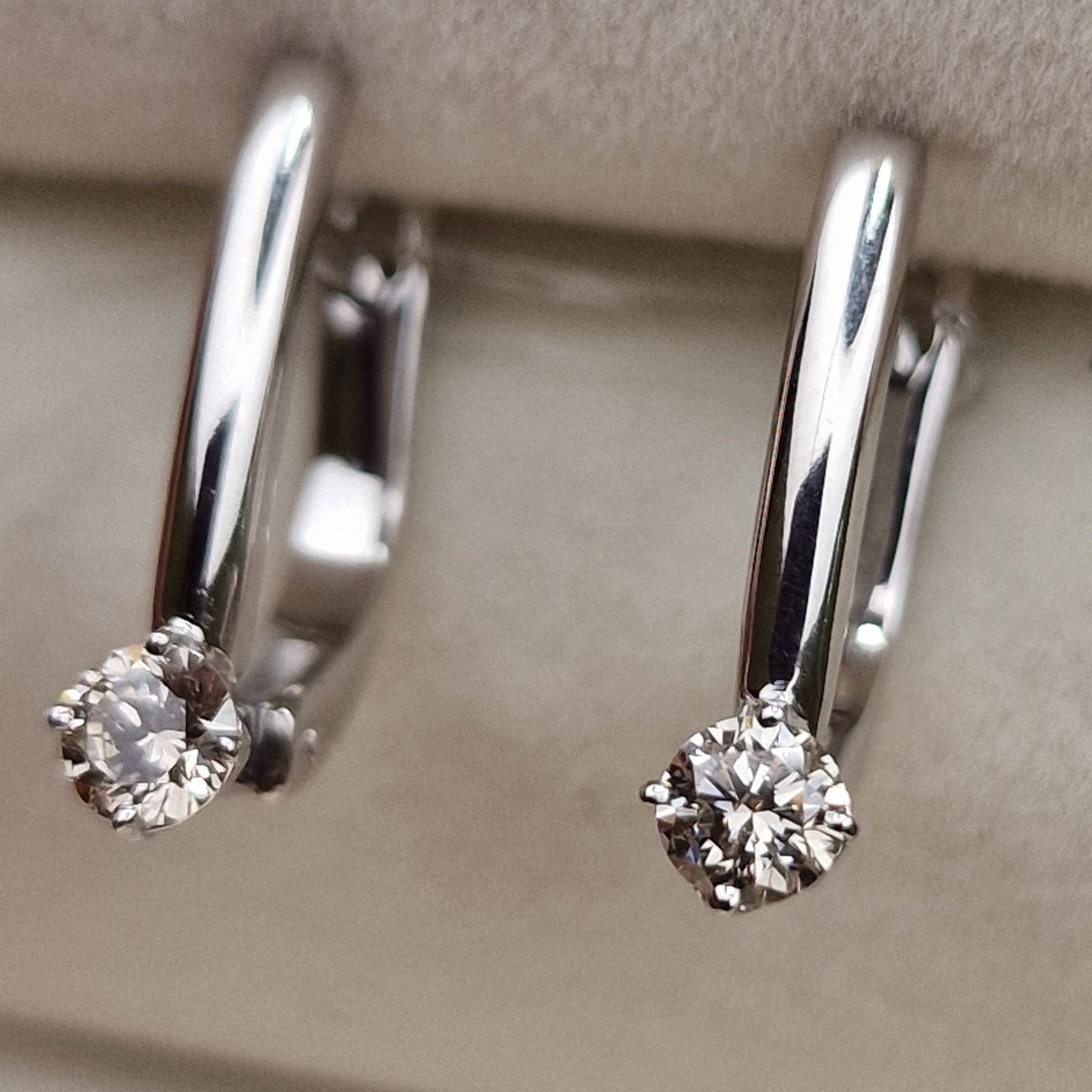Серьги Deimantas 98702855 2,53гр 0,35ct. купить,NaN