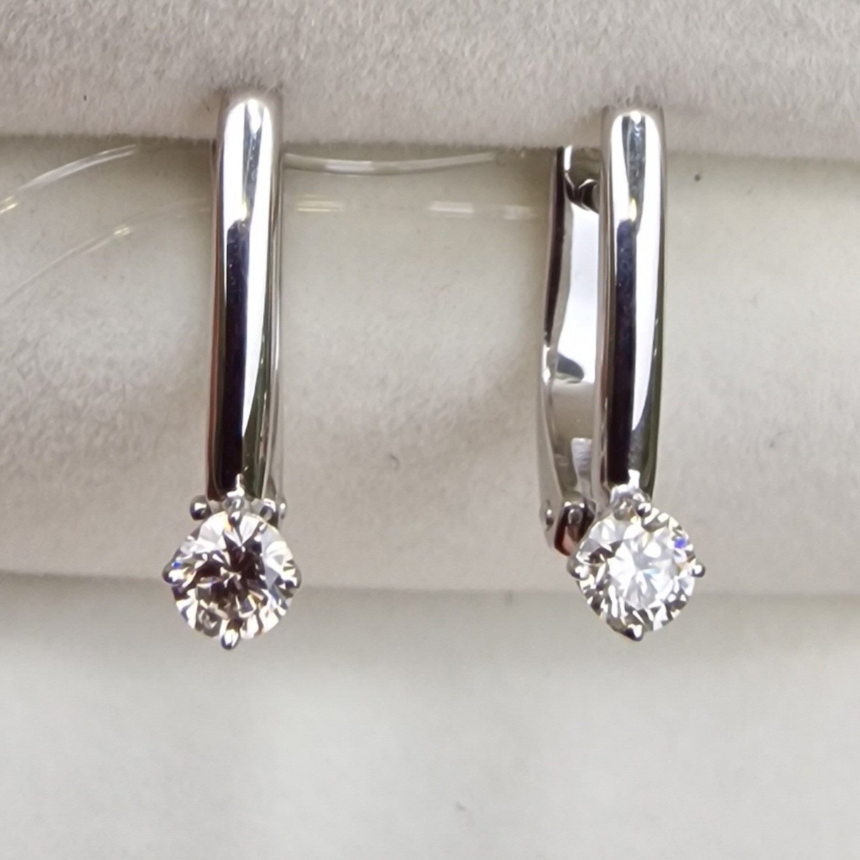 Серьги Deimantas 98702855 2,53гр 0,35ct. купить,NaN