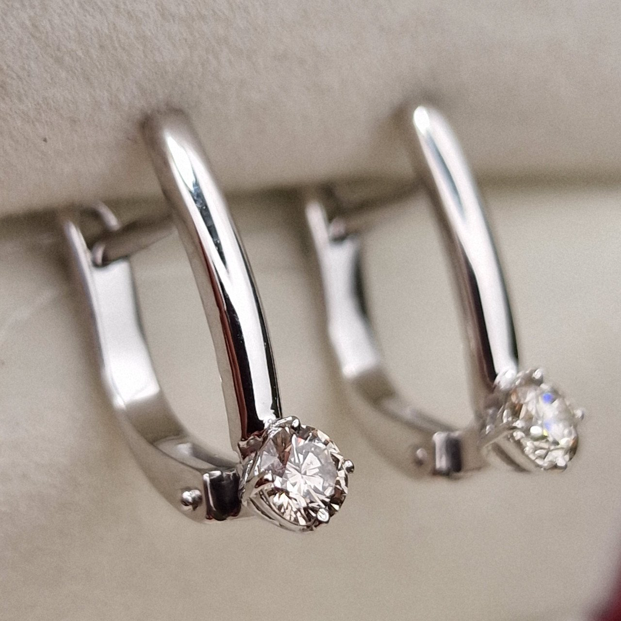 Серьги Deimantas 98702855 2,53гр 0,35ct. купить,NaN