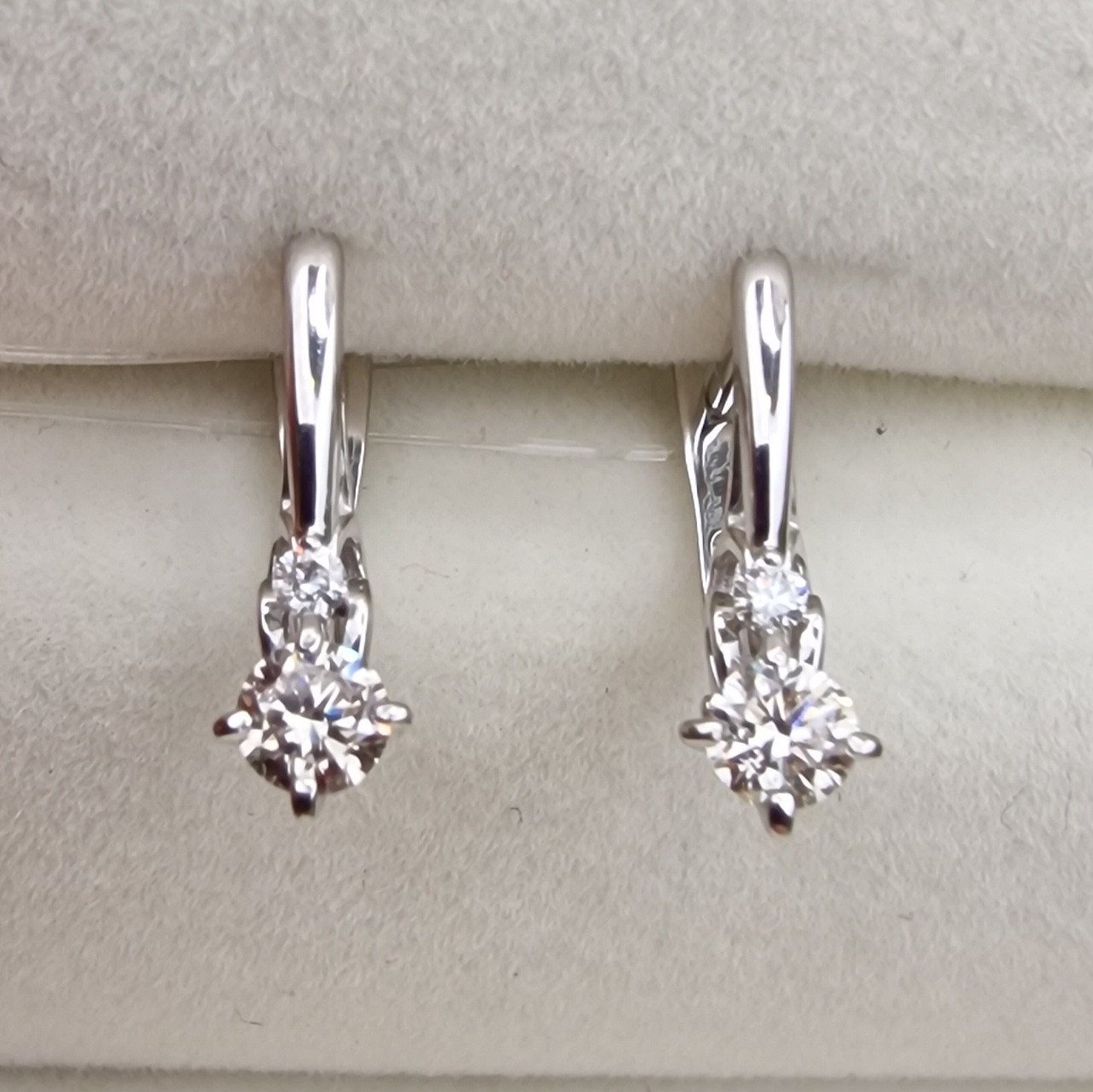 Серьги Deimantas 98702864 1,63гр 0,398ct. купить,NaN