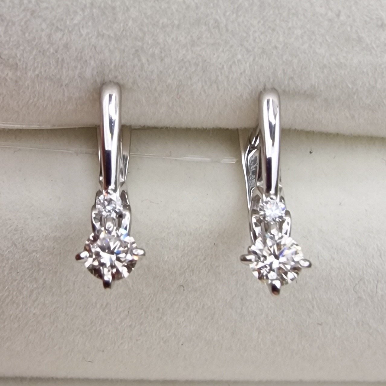 Серьги Deimantas 98702864 1,63гр 0,398ct. купить,NaN