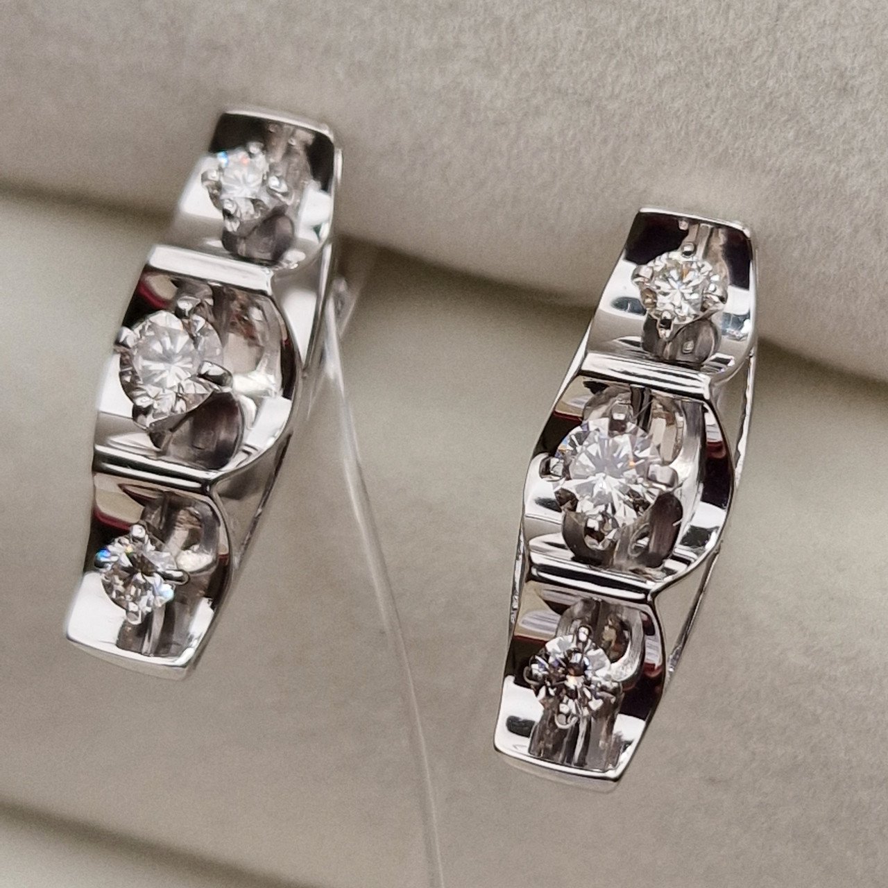 Серьги Deimantas 98702880 2,41гр 0,54ct. купить,NaN