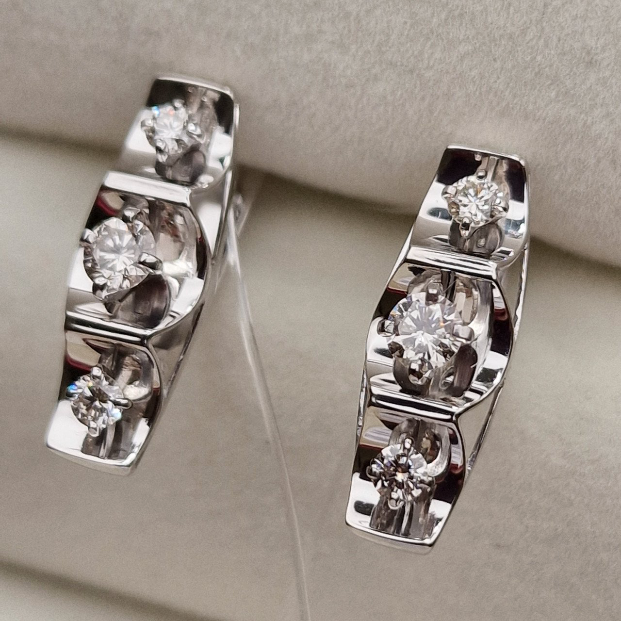 Серьги Deimantas 98702880 2,41гр 0,54ct. купить,NaN