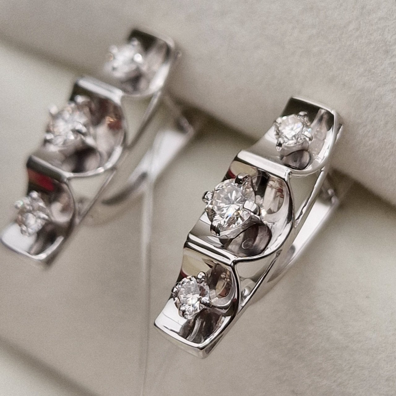 Серьги Deimantas 98702880 2,41гр 0,54ct. купить,NaN