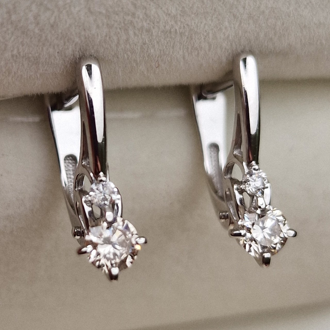Серьги Deimantas 98702864 1,63гр 0,398ct. купить,NaN
