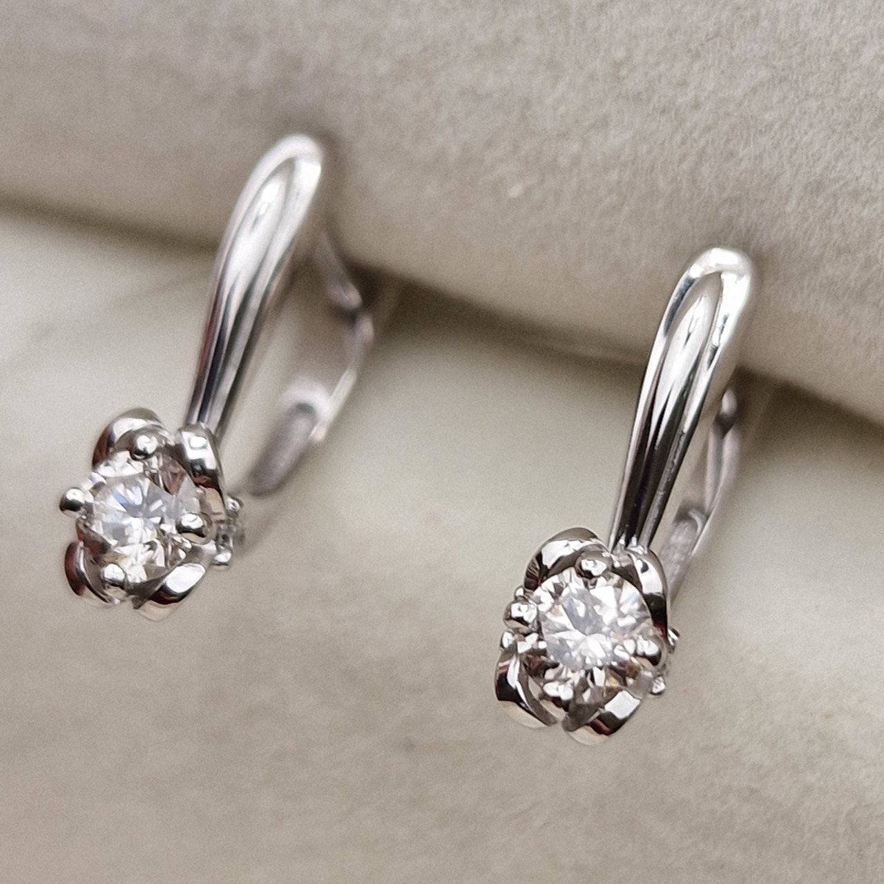 Серьги Deimantas 98702873 1,88гр 0,38ct. купить,NaN