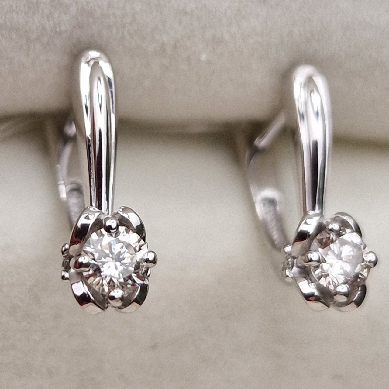 Серьги Deimantas 98702873 1,88гр 0,38ct. купить,NaN