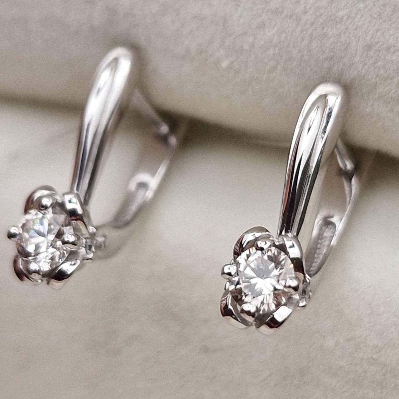 Серьги Deimantas 98702873 1,88гр 0,38ct. купить,NaN