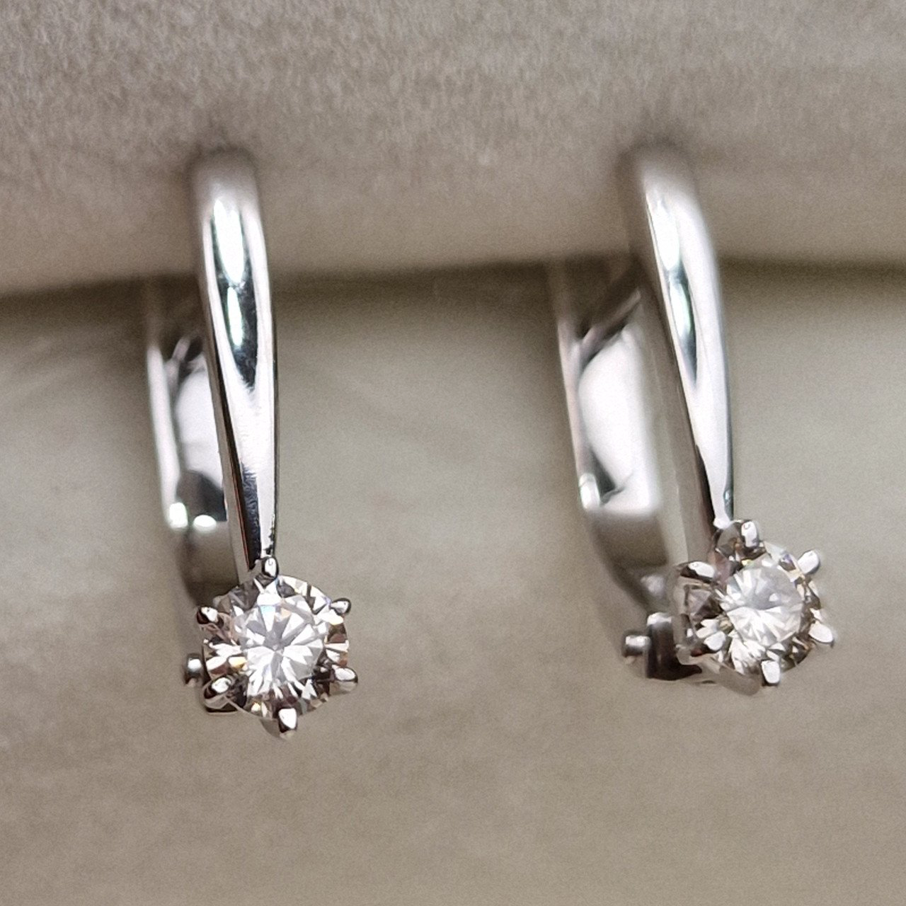 Серьги Deimantas 98703111 2,93гр 0,34ct. купить,NaN