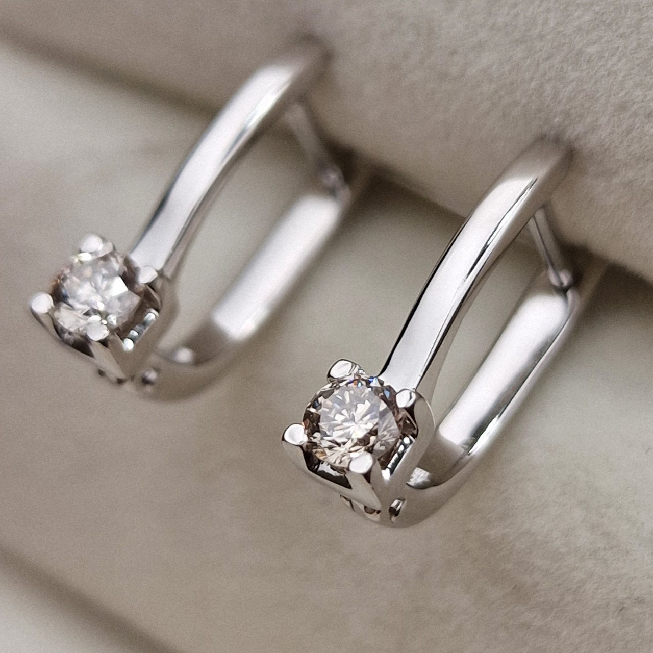 Серьги Deimantas 98703238 2,76гр 0,36ct. купить,NaN