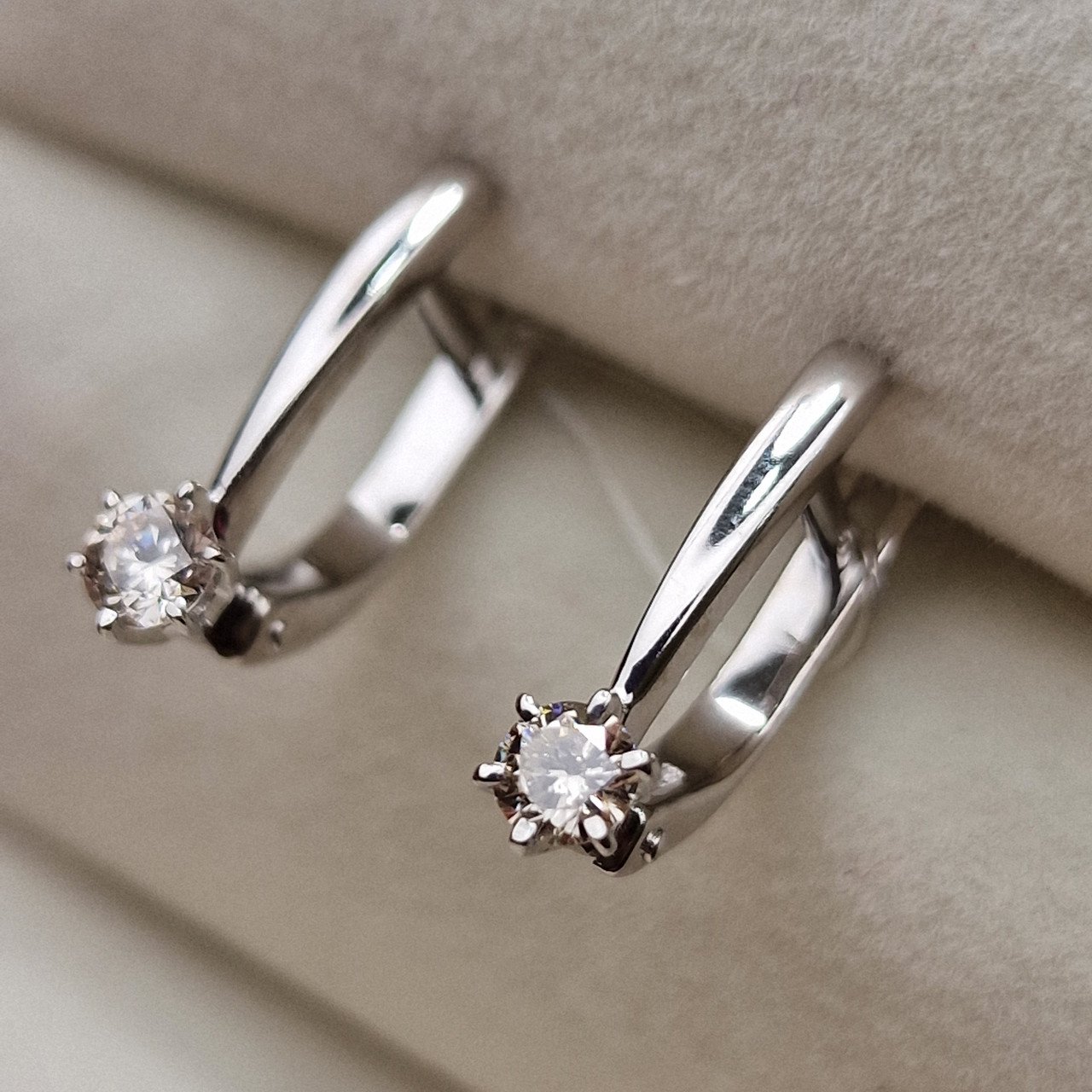 Серьги Deimantas 98703111 2,93гр 0,34ct. купить,NaN