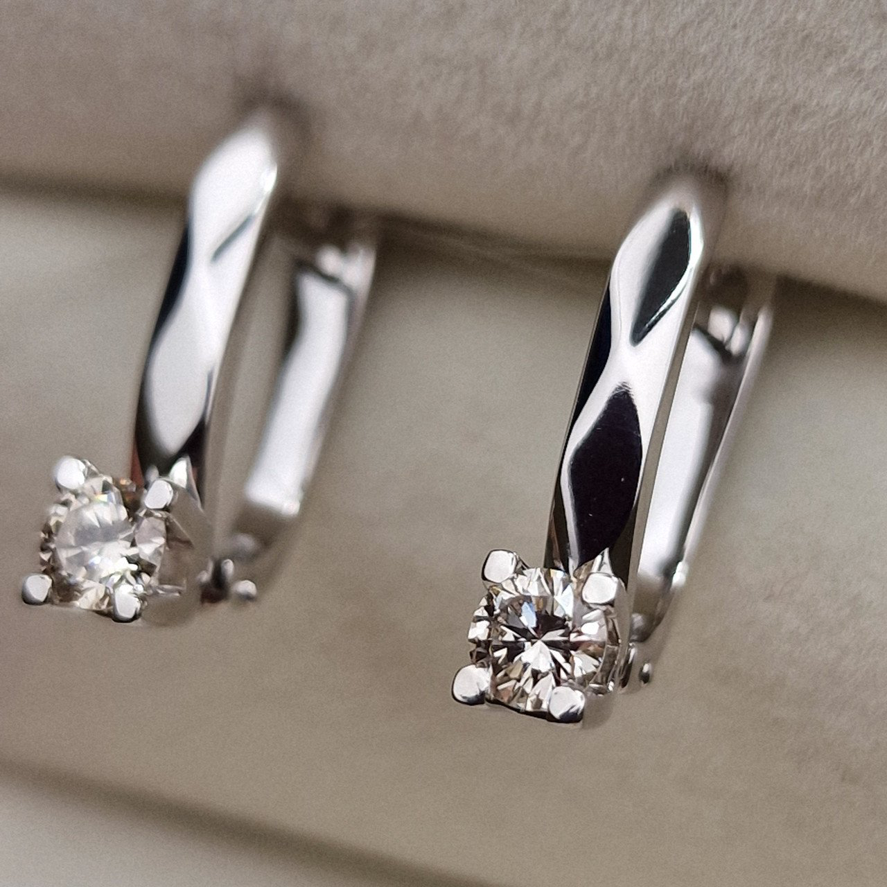 Серьги Deimantas 98703294 3,08гр 0,46ct. купить,NaN