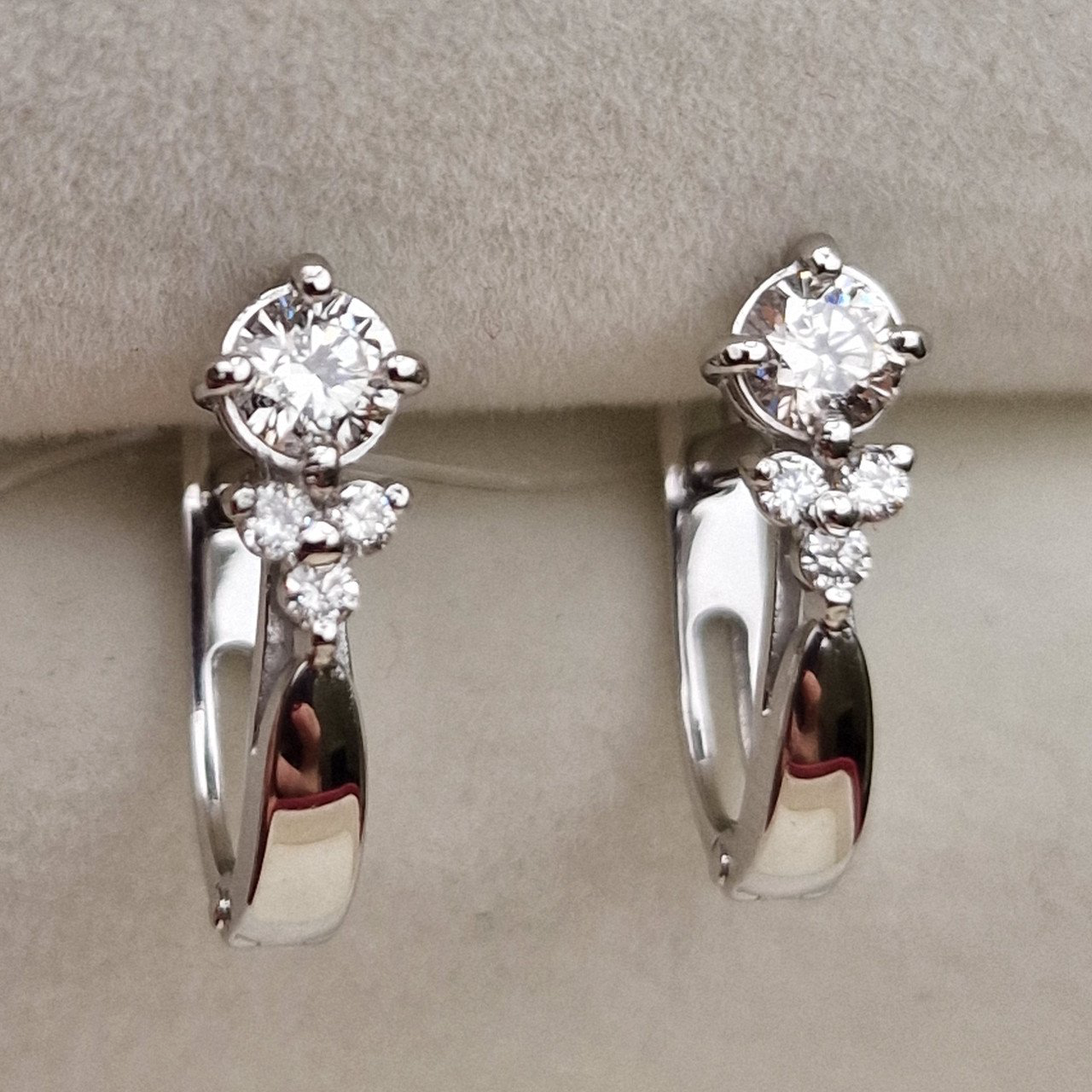 Серьги Deimantas 98703304 2,08гр 0,43ct. купить,NaN