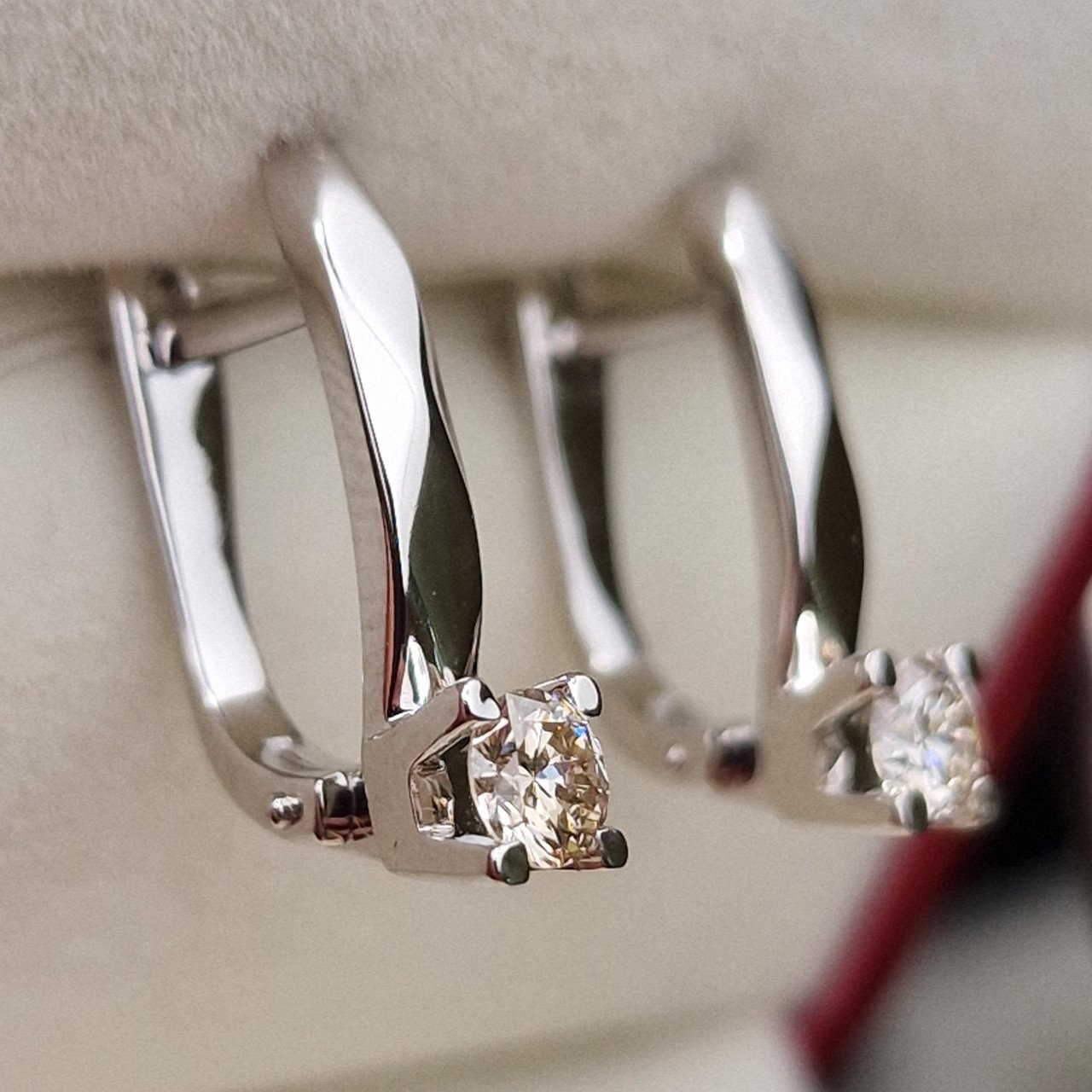Серьги Deimantas 98703294 3,08гр 0,46ct. купить,NaN