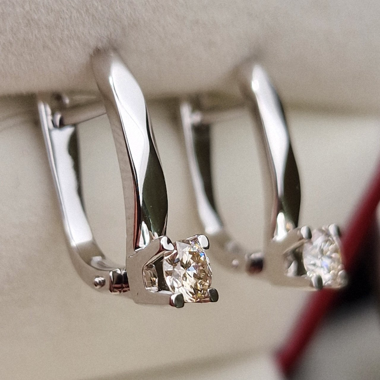 Серьги Deimantas 98703294 3,08гр 0,46ct. купить,NaN