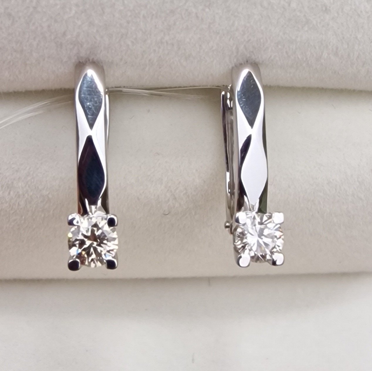 Серьги Deimantas 98703294 3,08гр 0,46ct. купить,NaN