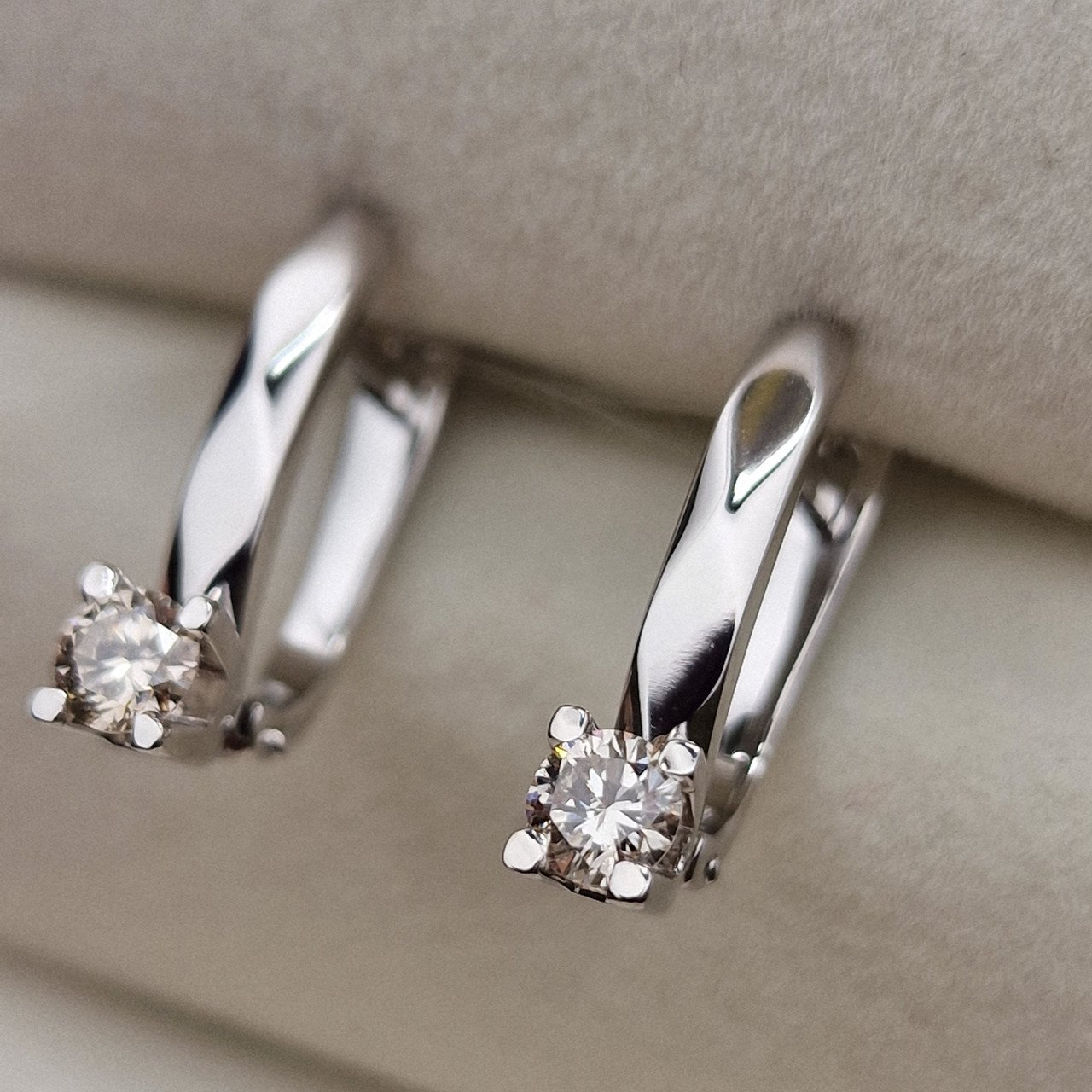 Серьги Deimantas 98703294 3,08гр 0,46ct. купить,NaN