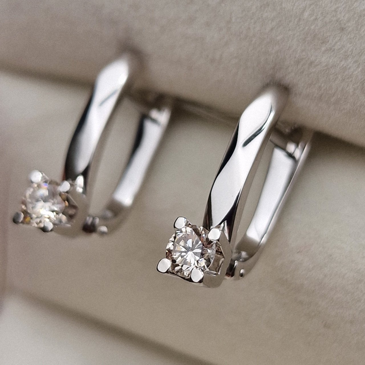Серьги Deimantas 98703294 3,08гр 0,46ct. купить,NaN
