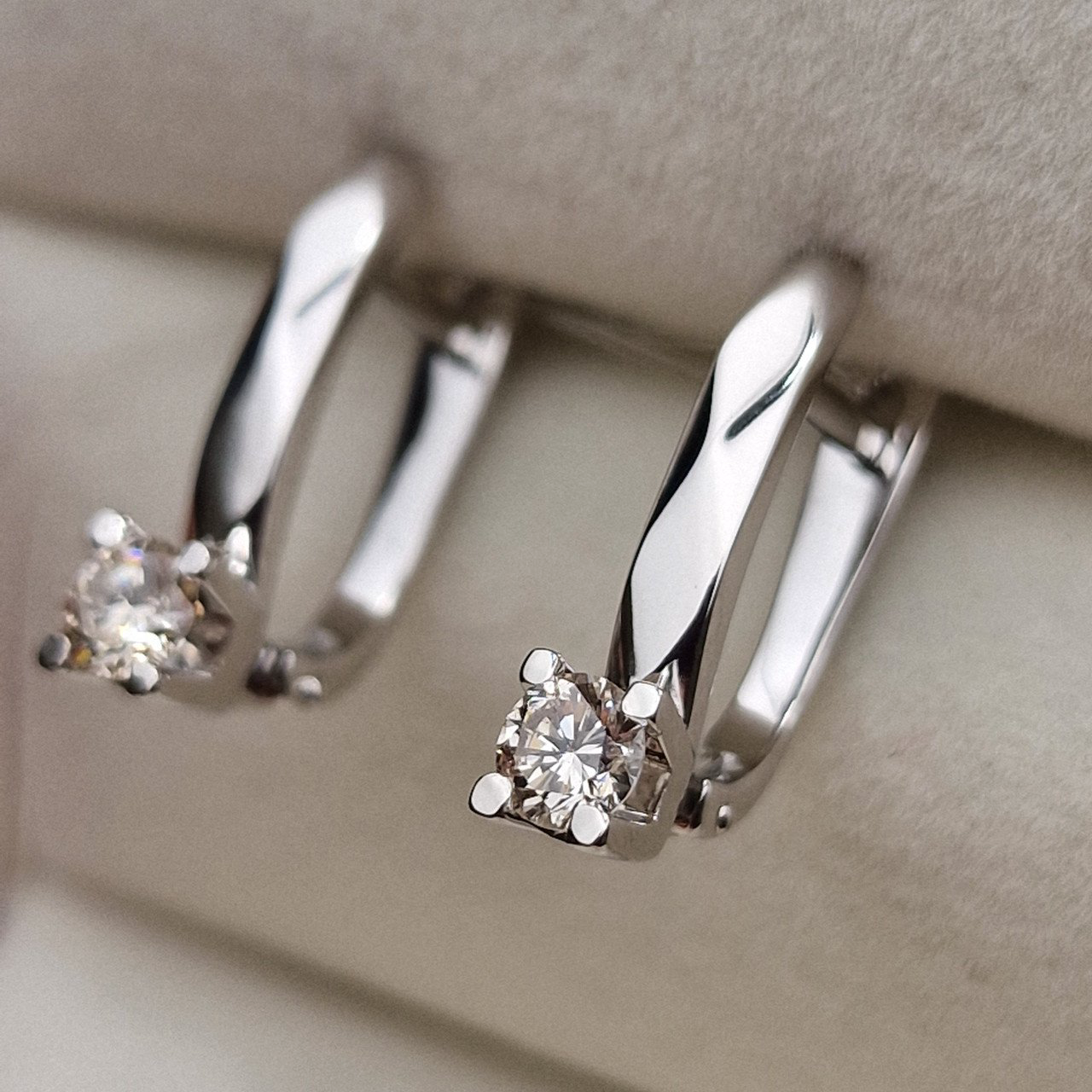 Серьги Deimantas 98703294 3,08гр 0,46ct. купить,NaN