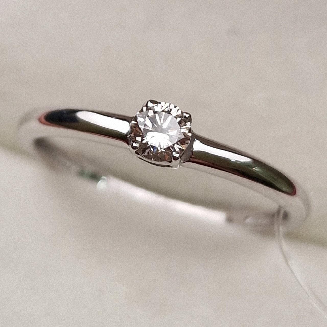 Кольцо Deimantas 98703313 17р 1,35гр 0,17ct. купить,NaN