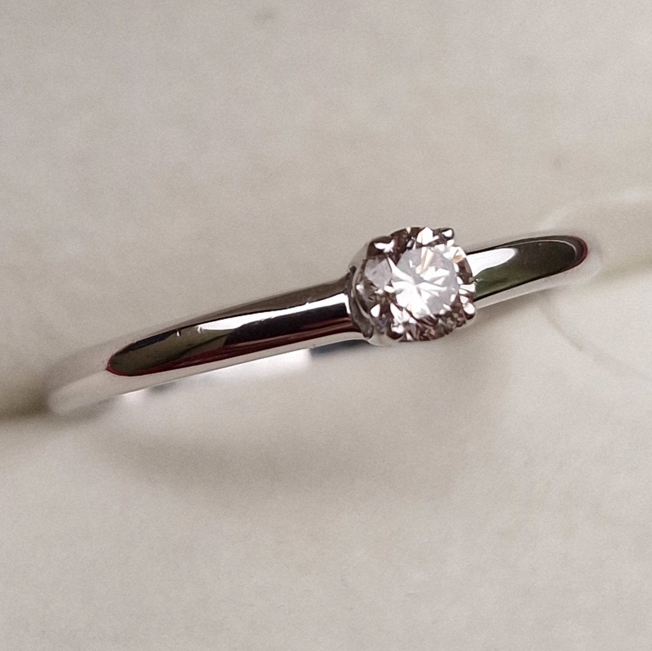 Кольцо Deimantas 98703313 17р 1,35гр 0,17ct. купить,NaN
