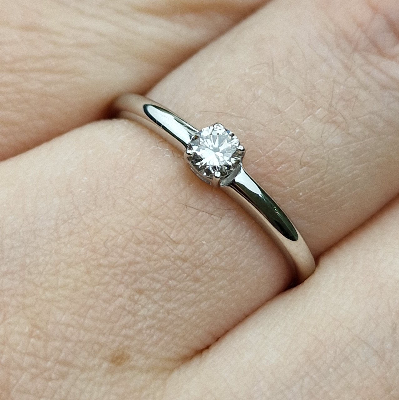 Кольцо Deimantas 98703313 17р 1,35гр 0,17ct. купить,NaN