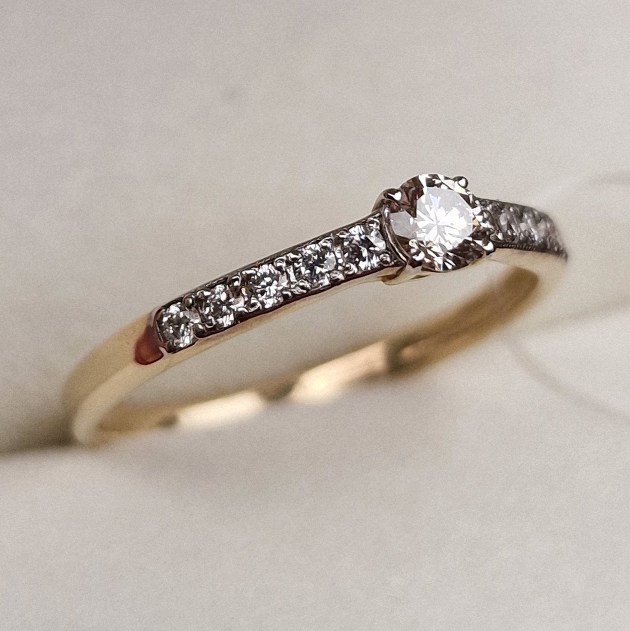 Кольцо Deimantas 98703316 17,5р 1,65гр 0,31ct. купить,NaN