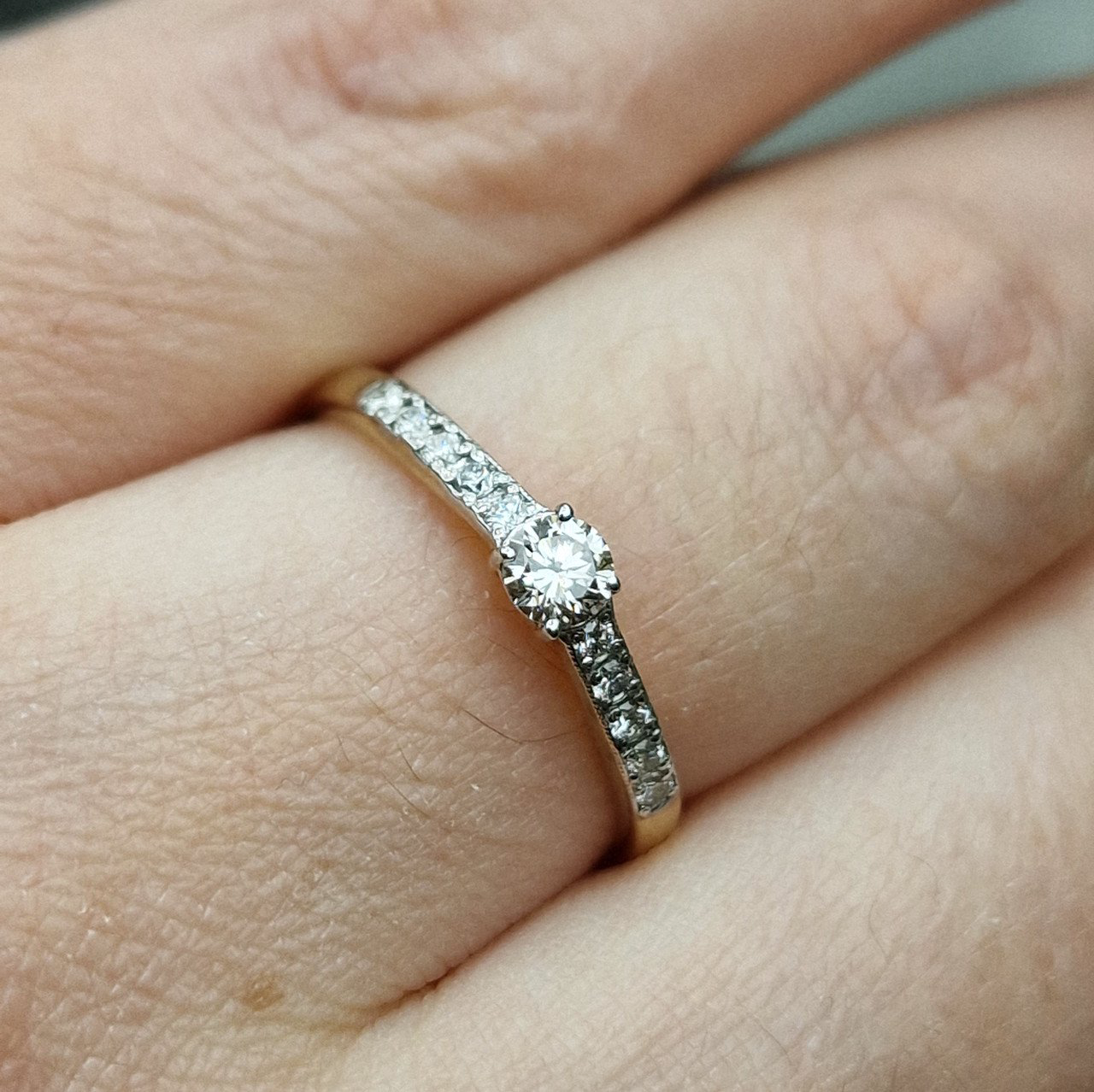 Кольцо Deimantas 98703316 17,5р 1,65гр 0,31ct. купить,NaN