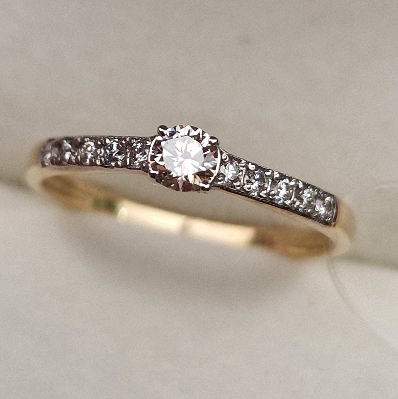 Кольцо Deimantas 98703316 17,5р 1,65гр 0,31ct. купить,NaN