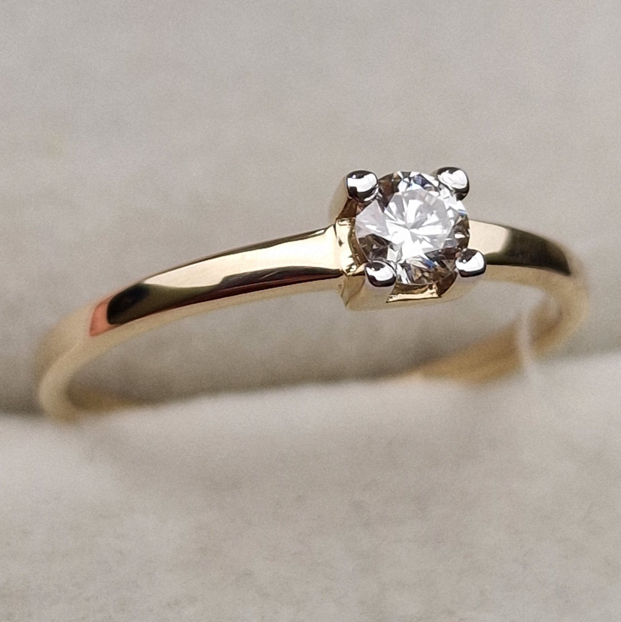 Кольцо Deimantas 98703319 16р 1,33гр 0,16ct. купить,NaN