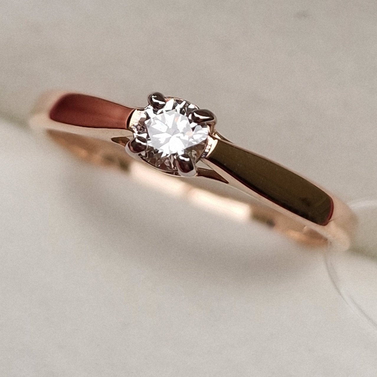 Кольцо Deimantas 98703320 17р 1,39гр 0,17ct. купить,NaN