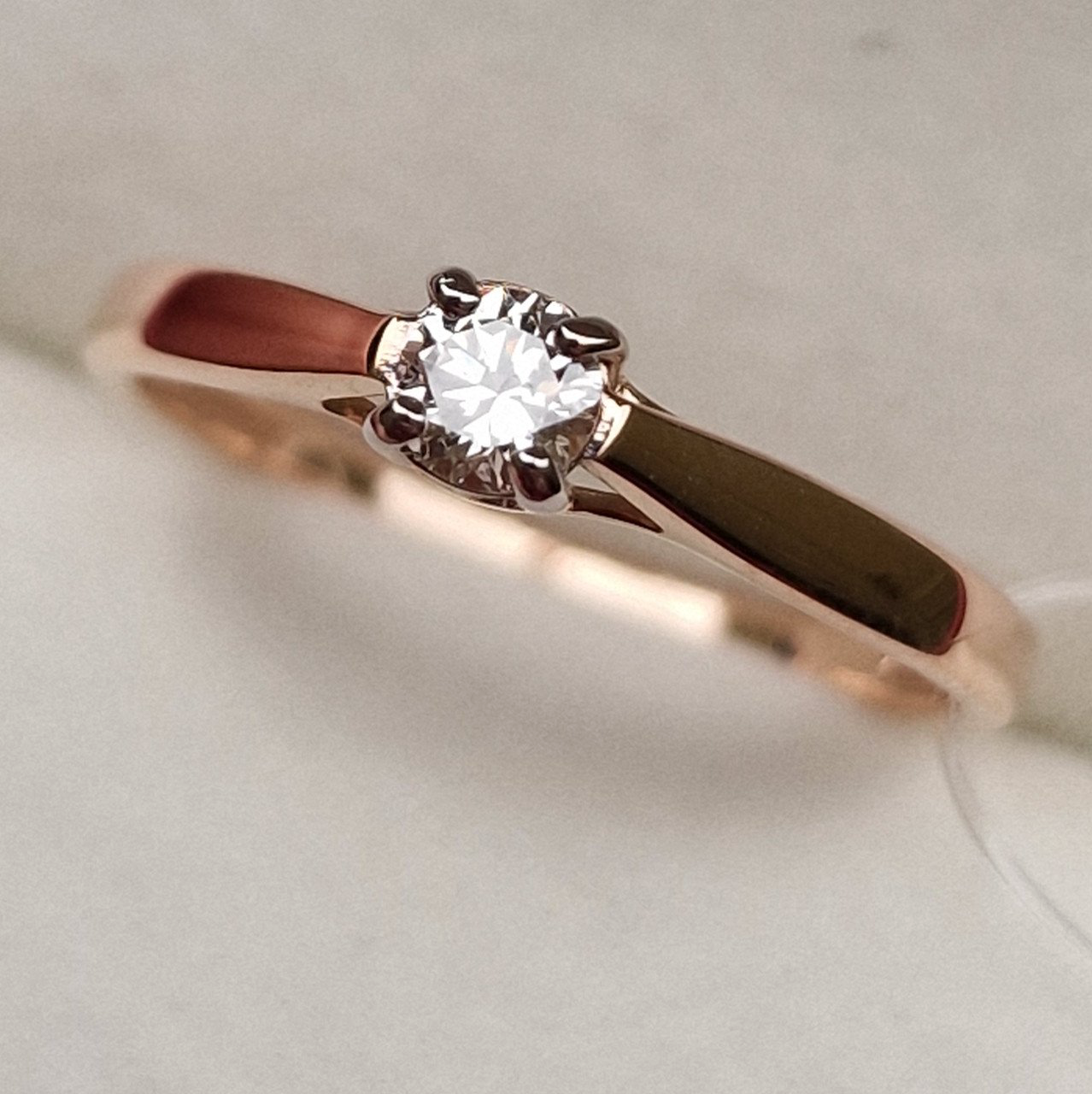 Кольцо Deimantas 98703320 17р 1,39гр 0,17ct. купить,NaN