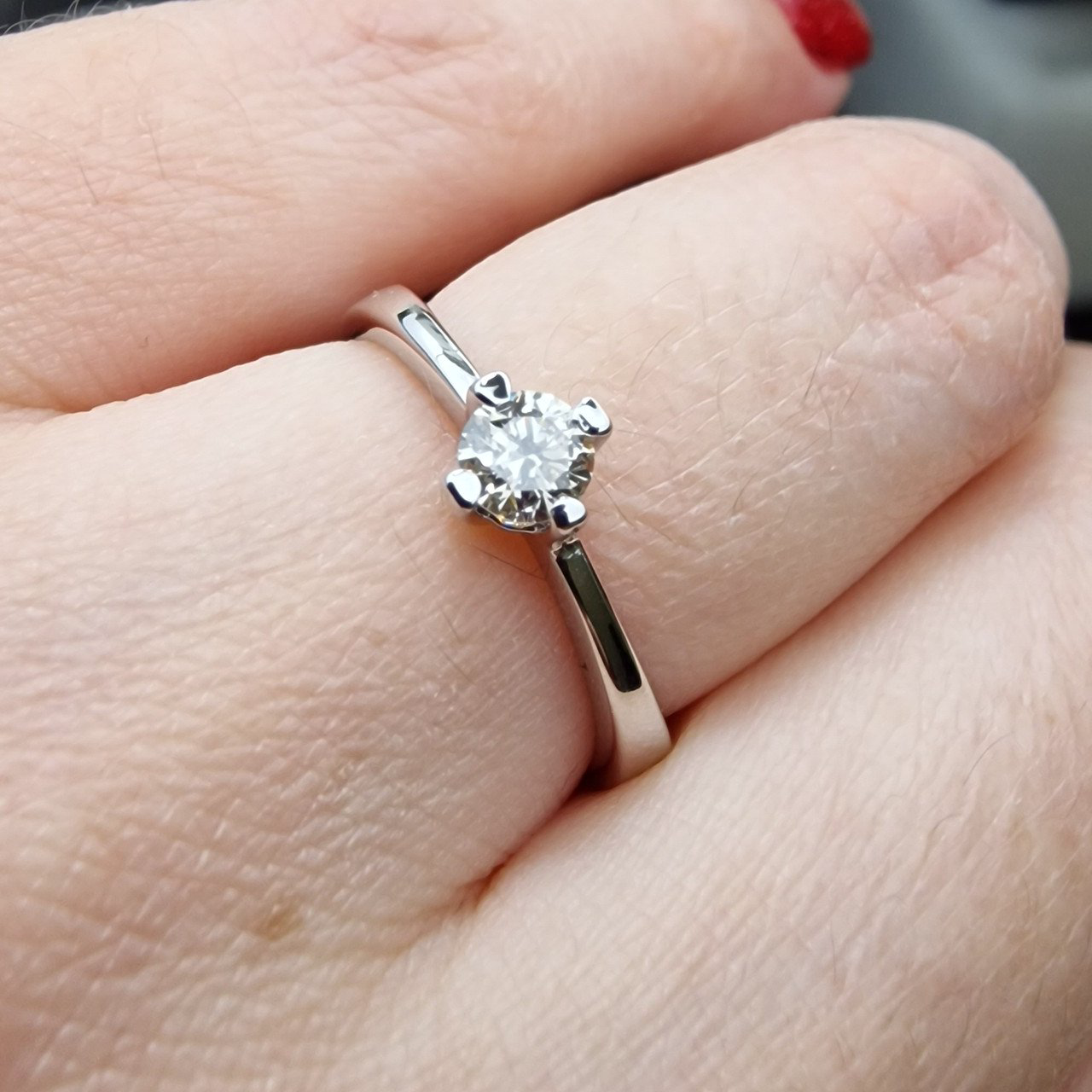 Кольцо Deimantas 98703326 17р 2,3гр 0,24ct. купить,NaN