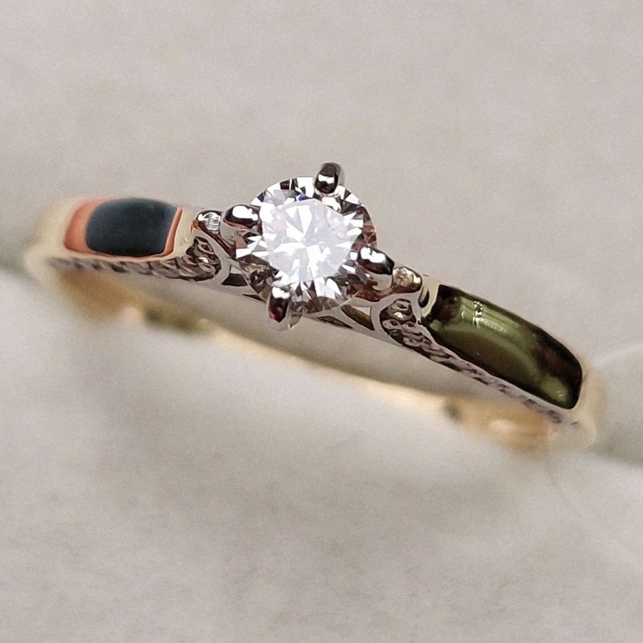 Кольцо Deimantas 98703328 17р 1,55гр 0,38ct. купить,NaN