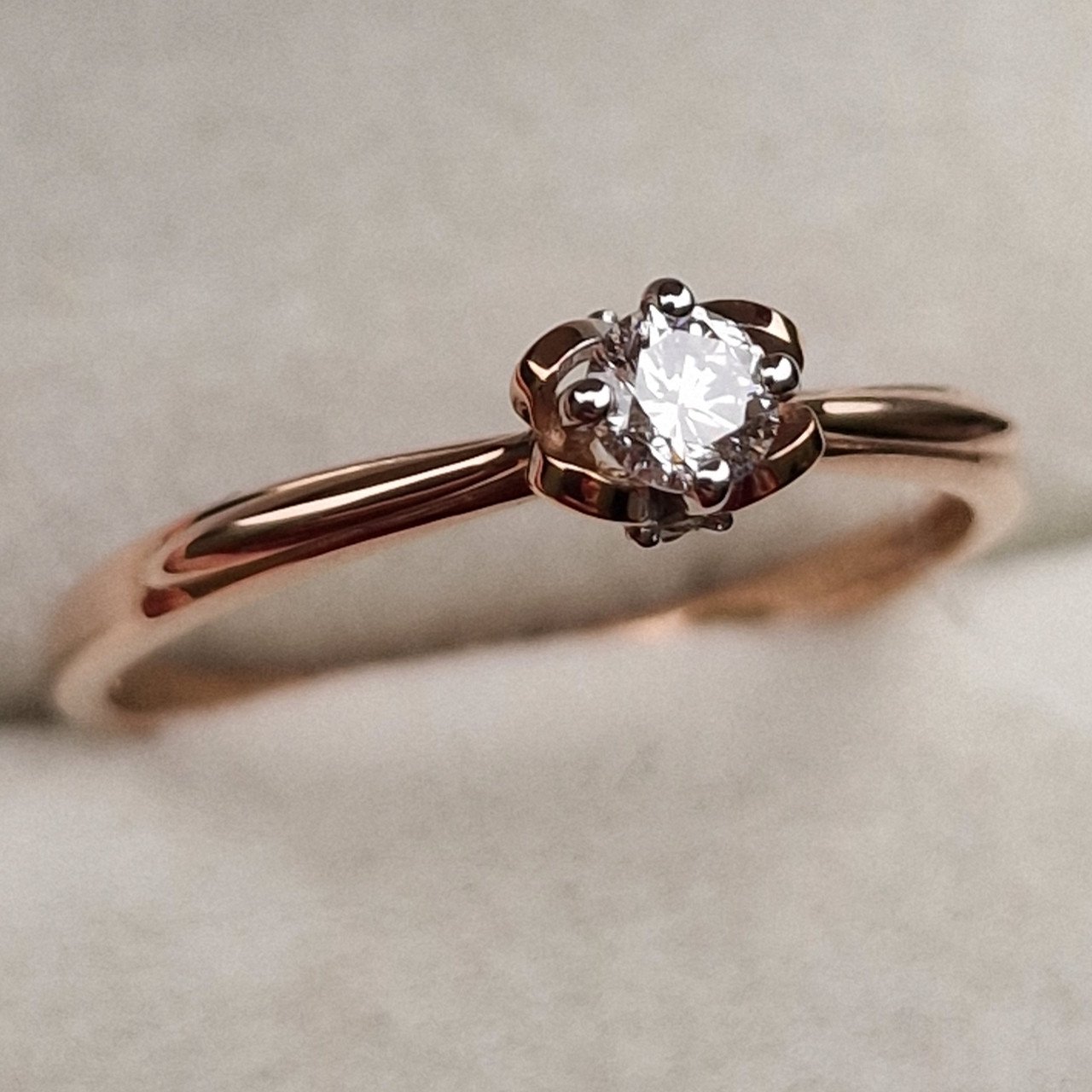Кольцо Deimantas 98703350 18р 1,43гр 0,19ct. купить,NaN