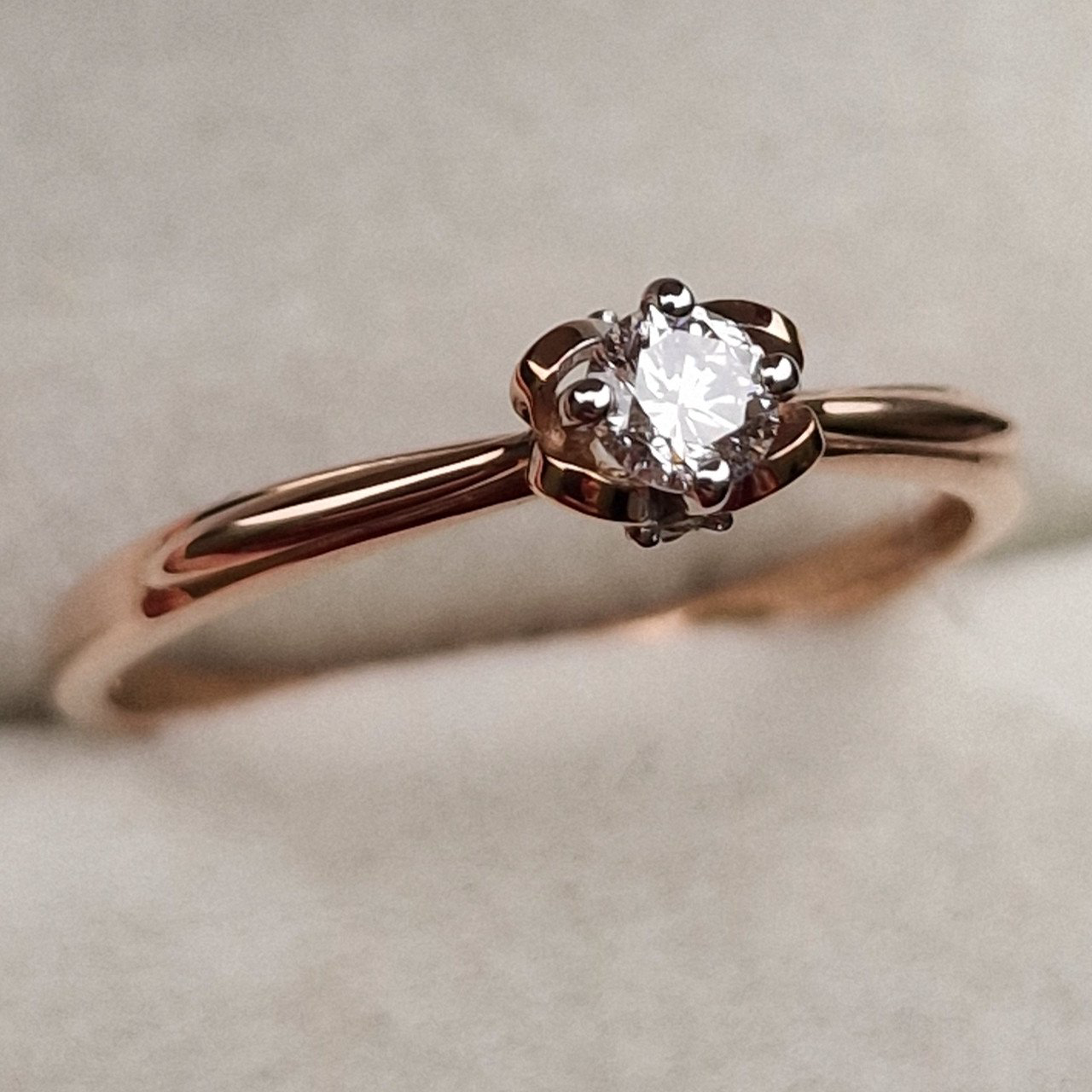 Кольцо Deimantas 98703350 18р 1,43гр 0,19ct. купить,NaN