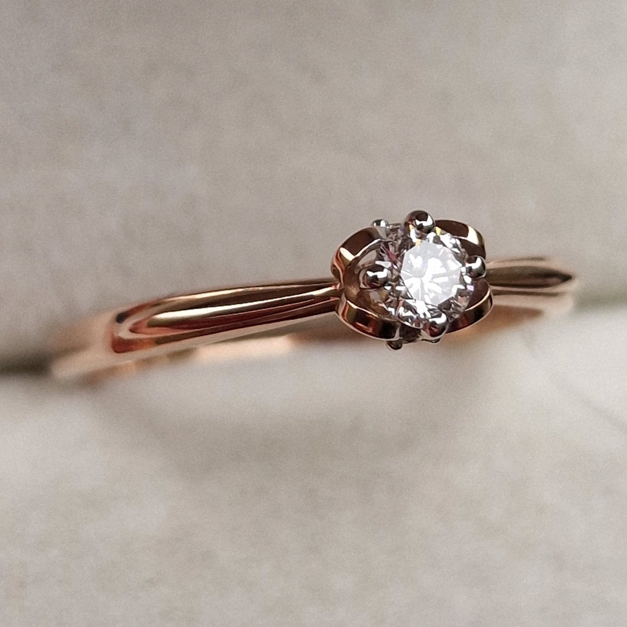 Кольцо Deimantas 98703350 18р 1,43гр 0,19ct. купить,NaN
