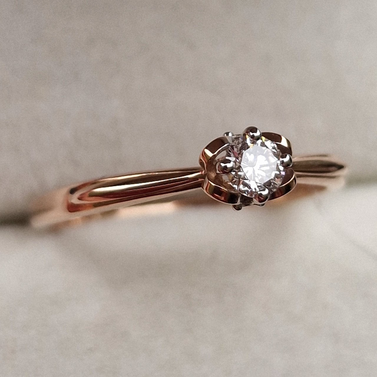 Кольцо Deimantas 98703350 18р 1,43гр 0,19ct. купить,NaN